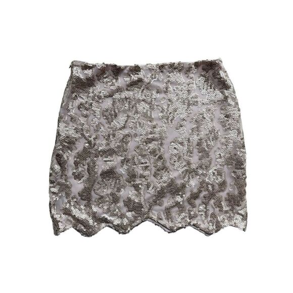 Akira Chicago Red Label Gold Sequined Scalloped Hem Mini Skirt - Picture 2 of 8